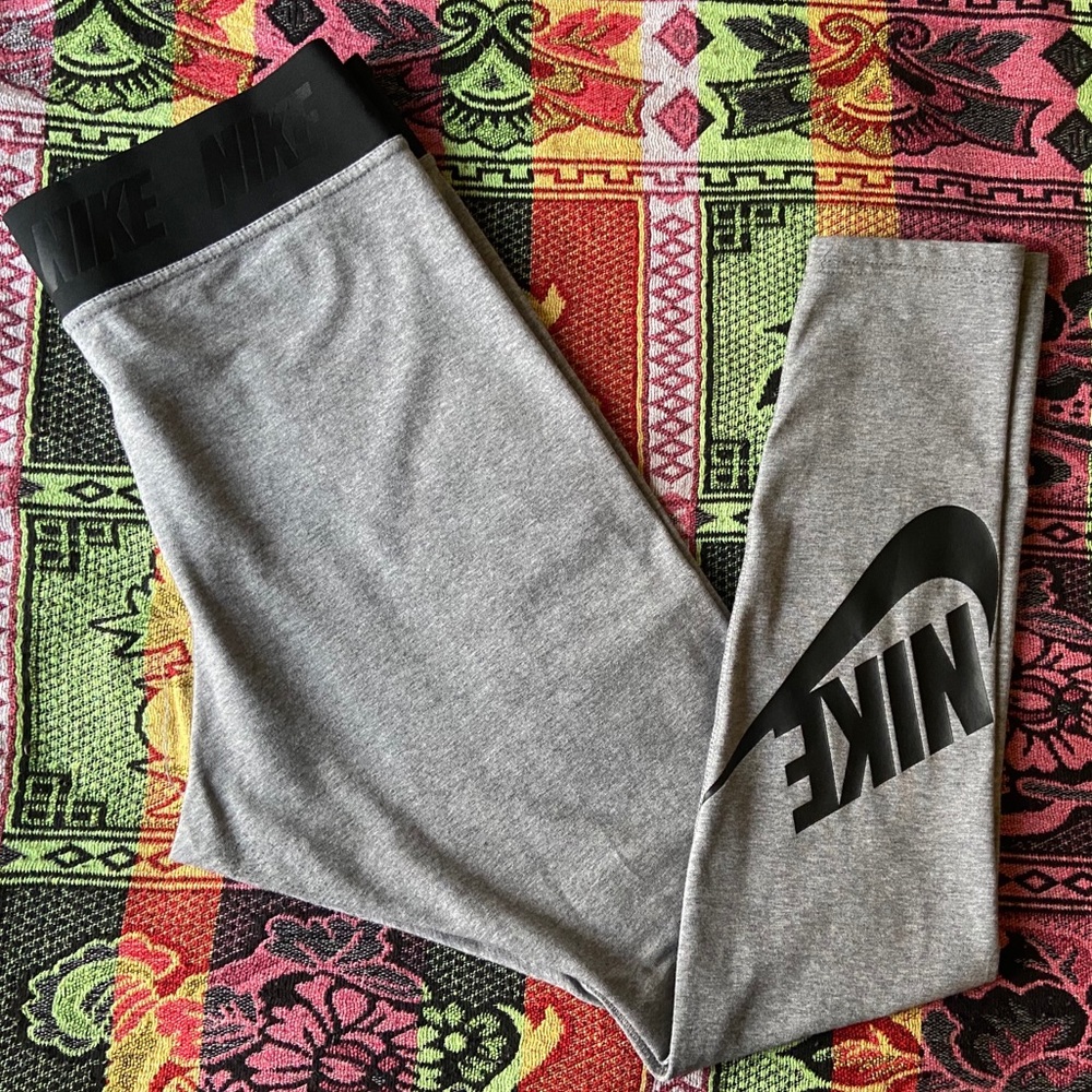Nike Women’s leggings